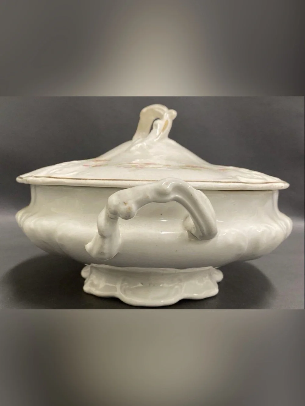 Vintage Royal China International Pink Floral Ceramic Tureen Dish W/Lid